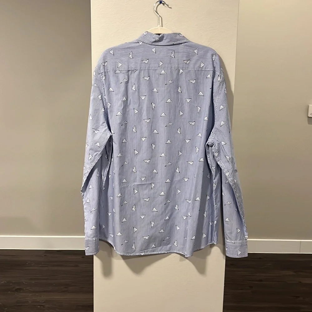 Shirt - Picture 2 of 2